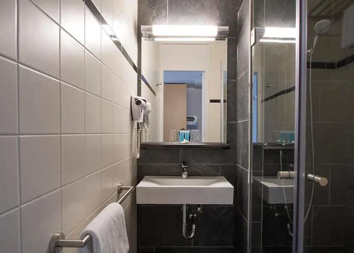 Bastion فندق بارينْدريشْتْ